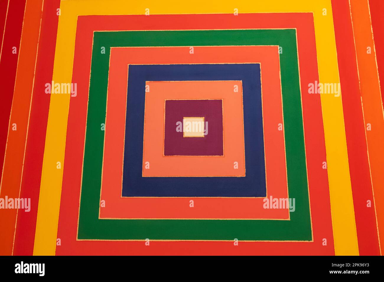 England, East Sussex, Brighton, Brighton Museum, Ausstellung von Kunstwerken des amerikanischen Künstlers Frank Stella Stockfoto
