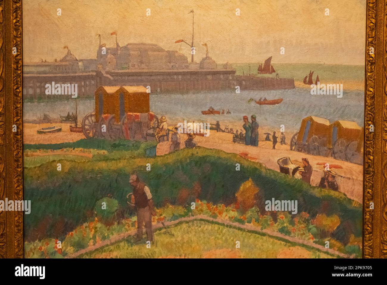 England, East Sussex, Brighton, Brighton Museum, Gemälde mit dem Titel „The West Pier, Brighton“ von Spencer Gore aus dem Jahr 1913 Stockfoto