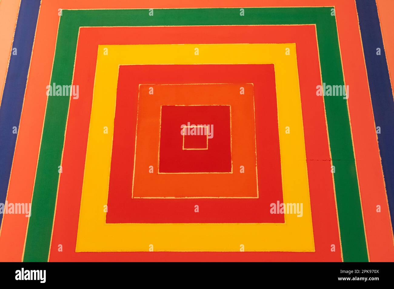 England, East Sussex, Brighton, Brighton Museum, Ausstellung von Kunstwerken des amerikanischen Künstlers Frank Stella Stockfoto
