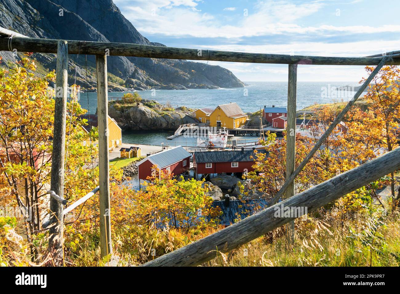 Norwegen, Lofoten, Flakstadoya, Nusfjord, eines der ältesten und am besten erhaltenen Fischerdörfer Stockfoto