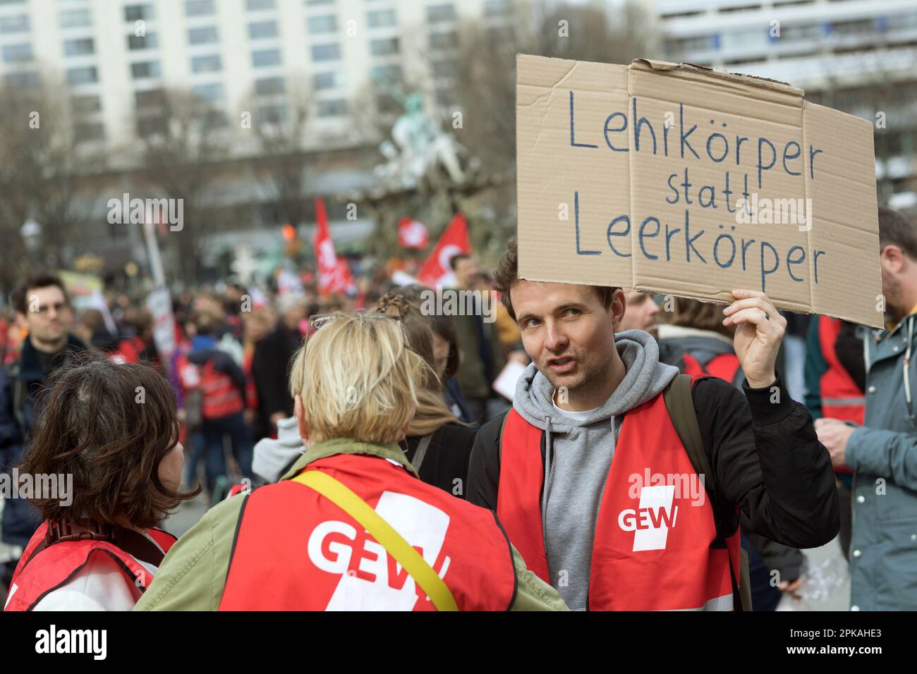 Die Große Unterrichtsausfall Analyse: Sachsen Unter Der Lupe – Gew Und Lehrerverband Mit Brisanten Details! - 4jvgpr6