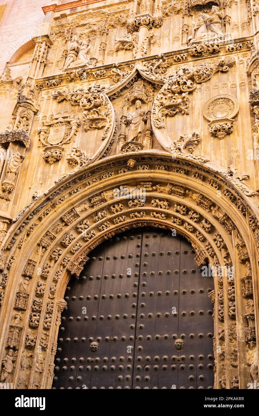 Haupteingang zur römisch-katholischen Kathedrale de la Encaracion de Malaga. Malaga Kathedrale. Calle Molina Lario. Malaga, Analusia, Costa del Sol, spanien. Stockfoto