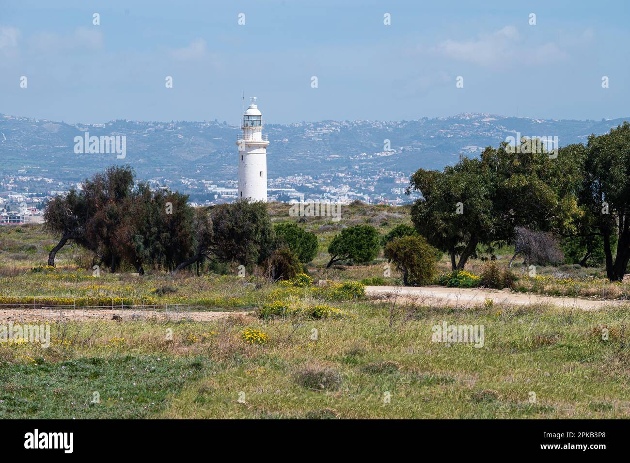 Paphos, Paphos-Viertel, Zypern - 23. März 2023 - Landschaftsblick über die historische Stätte von Nea paphos Stockfoto