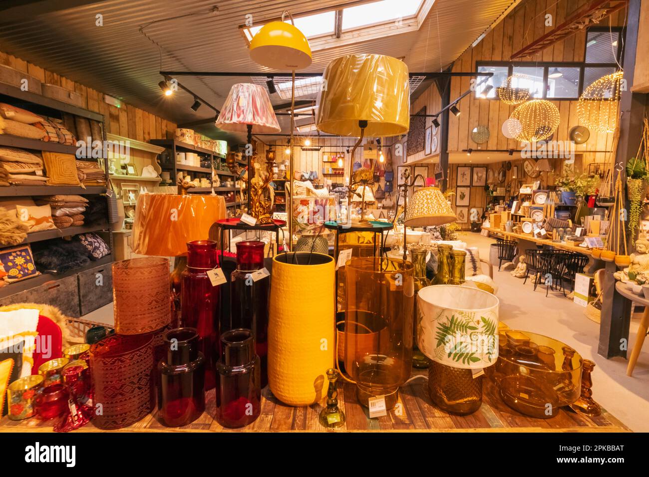 England, Dorset, Die Jurassic Coast, Bridport, Symondsbury, Symondsbury Estate, Home and Garden Store Product Display Stockfoto