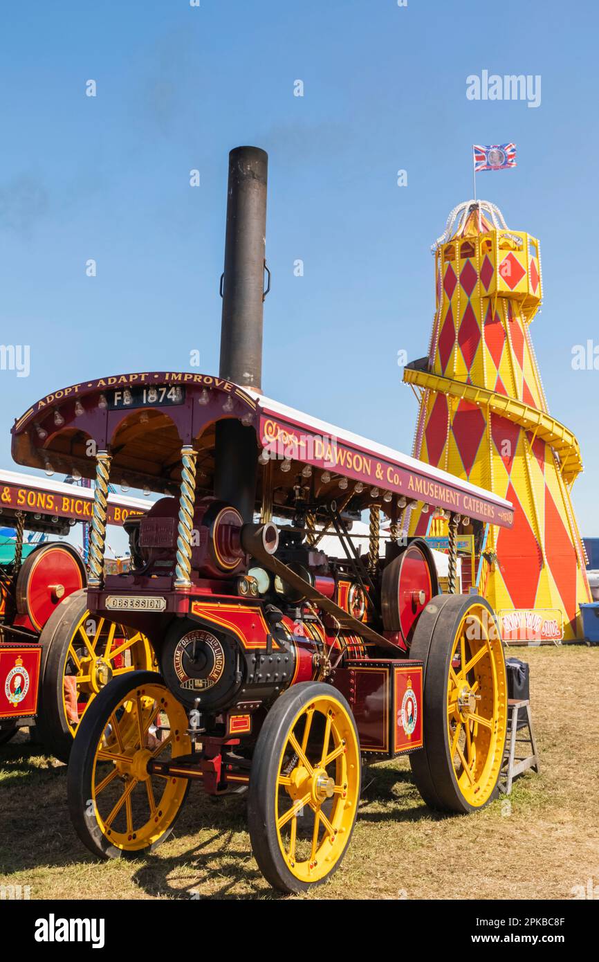 England, Dorset, die jährliche Great Dorset Steam Fair in Tarrant Hinton bei Blandford Forum, bunte Dampflokomotiven Stockfoto