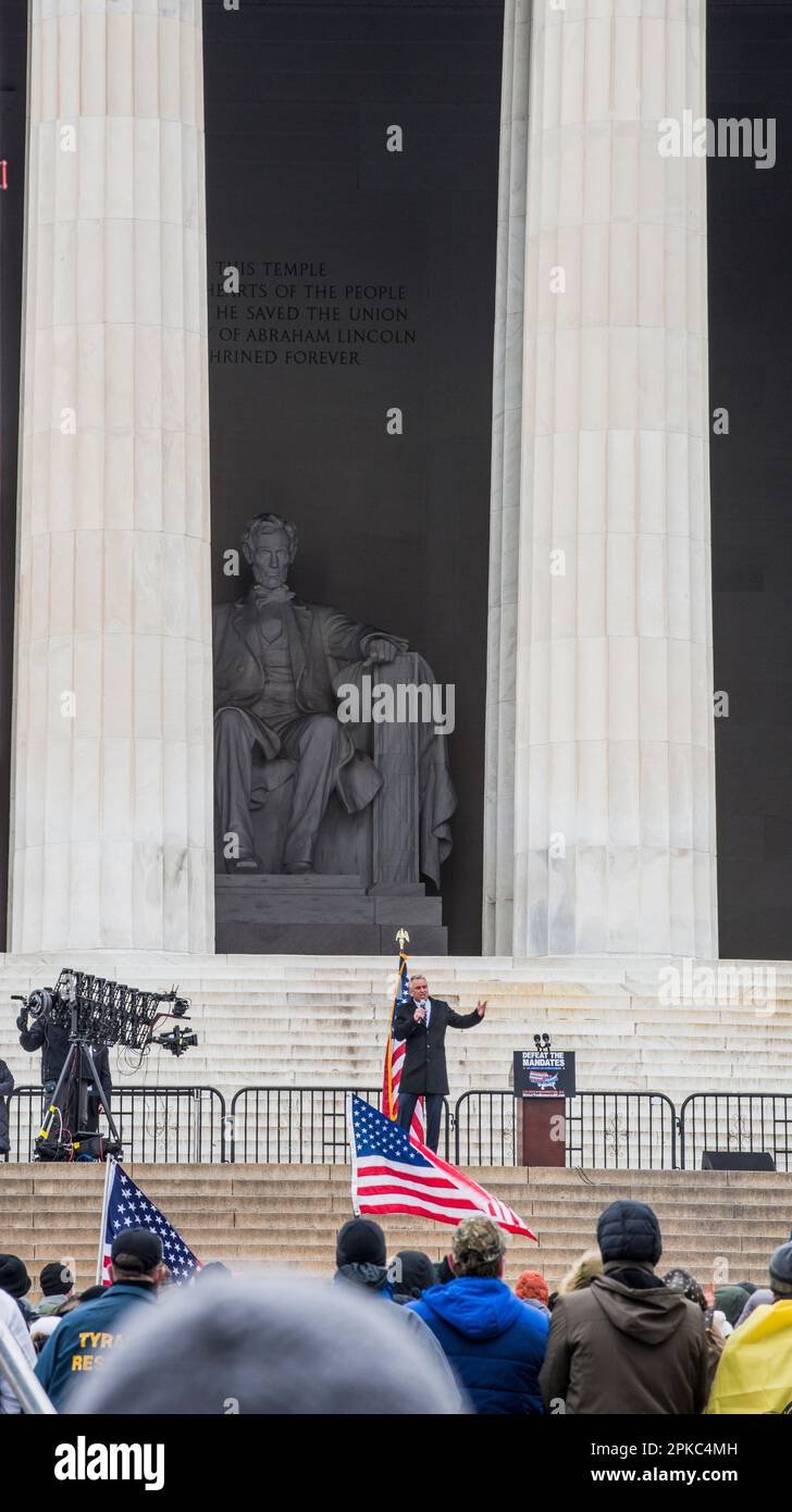 Als US-Präsident Bobby Kennedy im Lincoln Memorial während der Niederlage der Mandates Anti Lockdown Rally. Washington D.C. USA. Januar: 2022 Stockfoto
