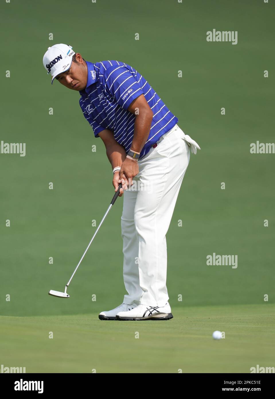 Augusta, USA. 6. April 2023. Hideki Matsuyama aus Japan legt in der ersten Runde des Masters-Golfturniers 2023 im Augusta National Golf Club in Augusta, USA, am 6. April 2023. Kredit: Wu Xiaoling/Xinhua/Alamy Live News Stockfoto