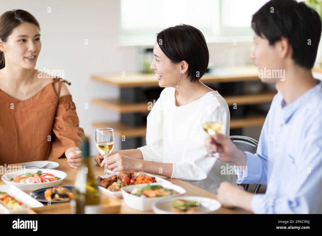 Japaner, Die Heimpartys Haben Stockfoto