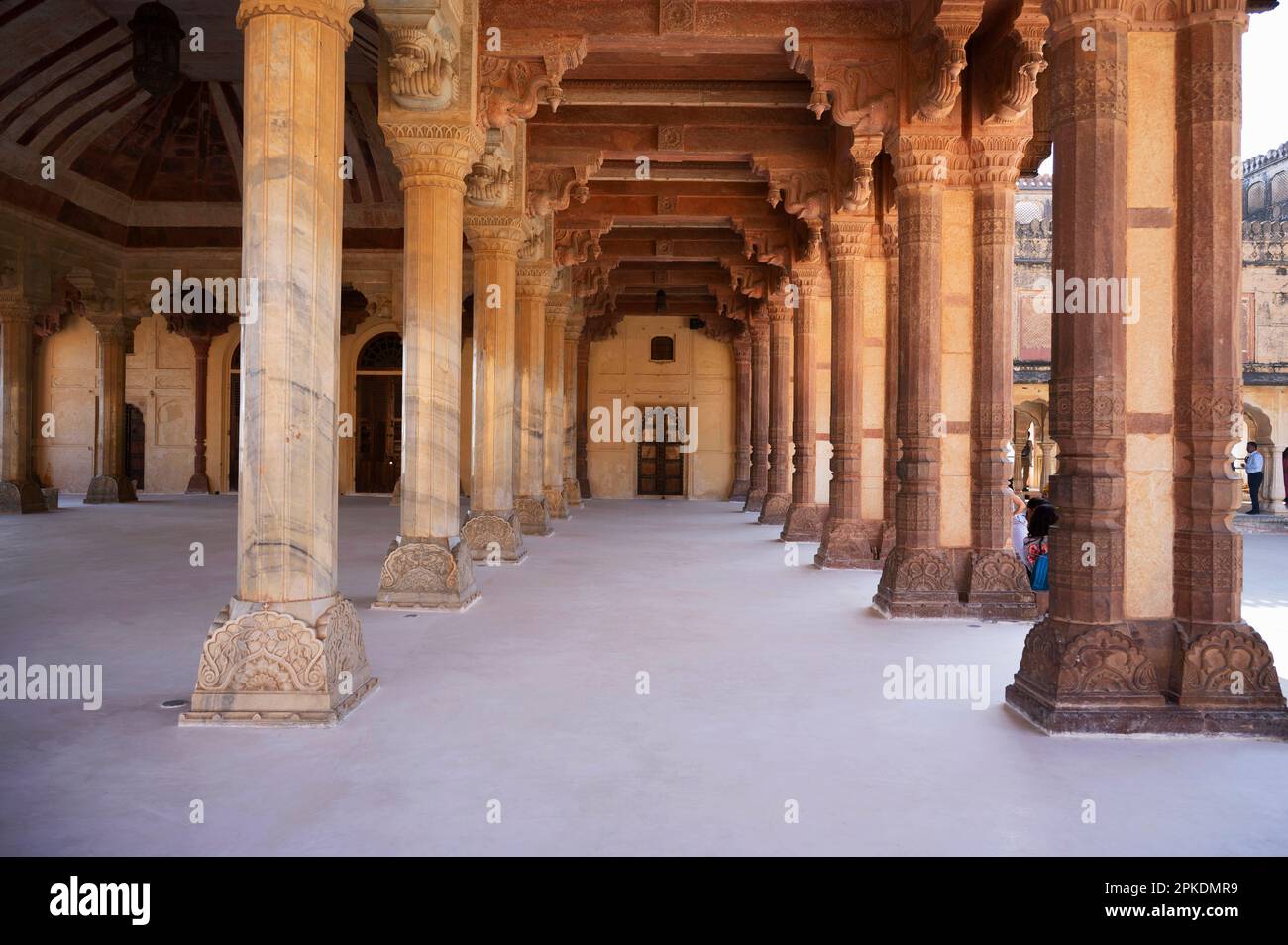 Diwan-i-Aam oder die Public Audience Hall befindet sich im zweiten Innenhof, Amber Fort, in Jaipur, Rajasthan, Indien Stockfoto