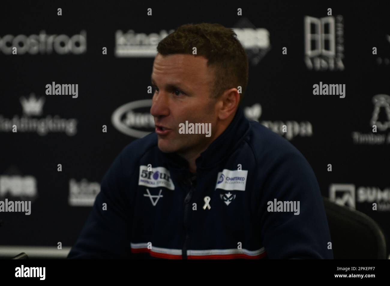 Willie Peters Cheftrainer von Hull KR Interview nach dem Spiel der Betfred Super League Runde 8 Hull FC gegen Hull KR im MKM Stadium, Hull, Großbritannien, 7. April 2023 (Foto: Craig Cresswell/News Images) Stockfoto