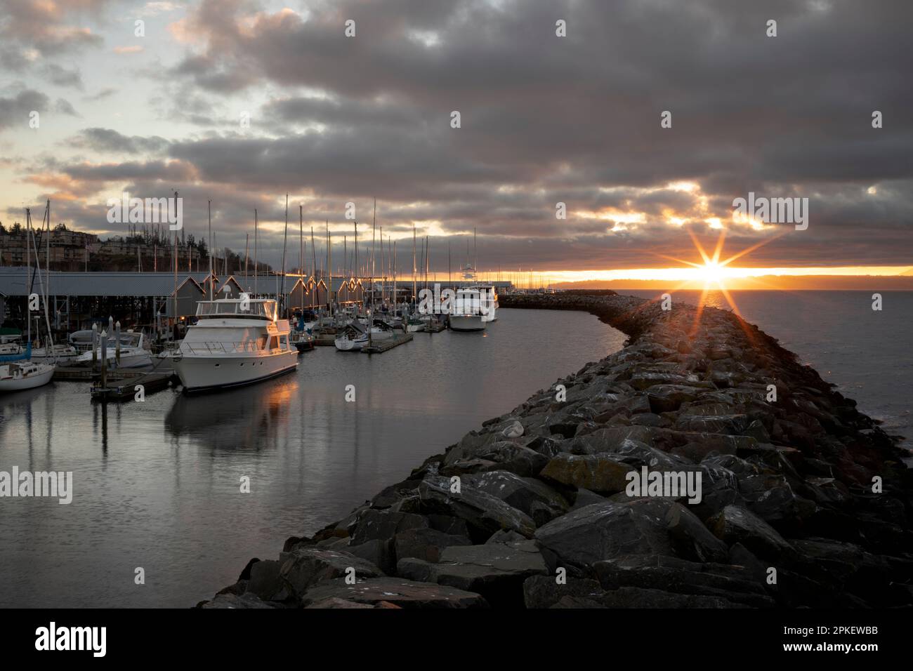 WA24153-00....WASHINGTON - Hafen von Edmonds am Puget Sound. Stockfoto