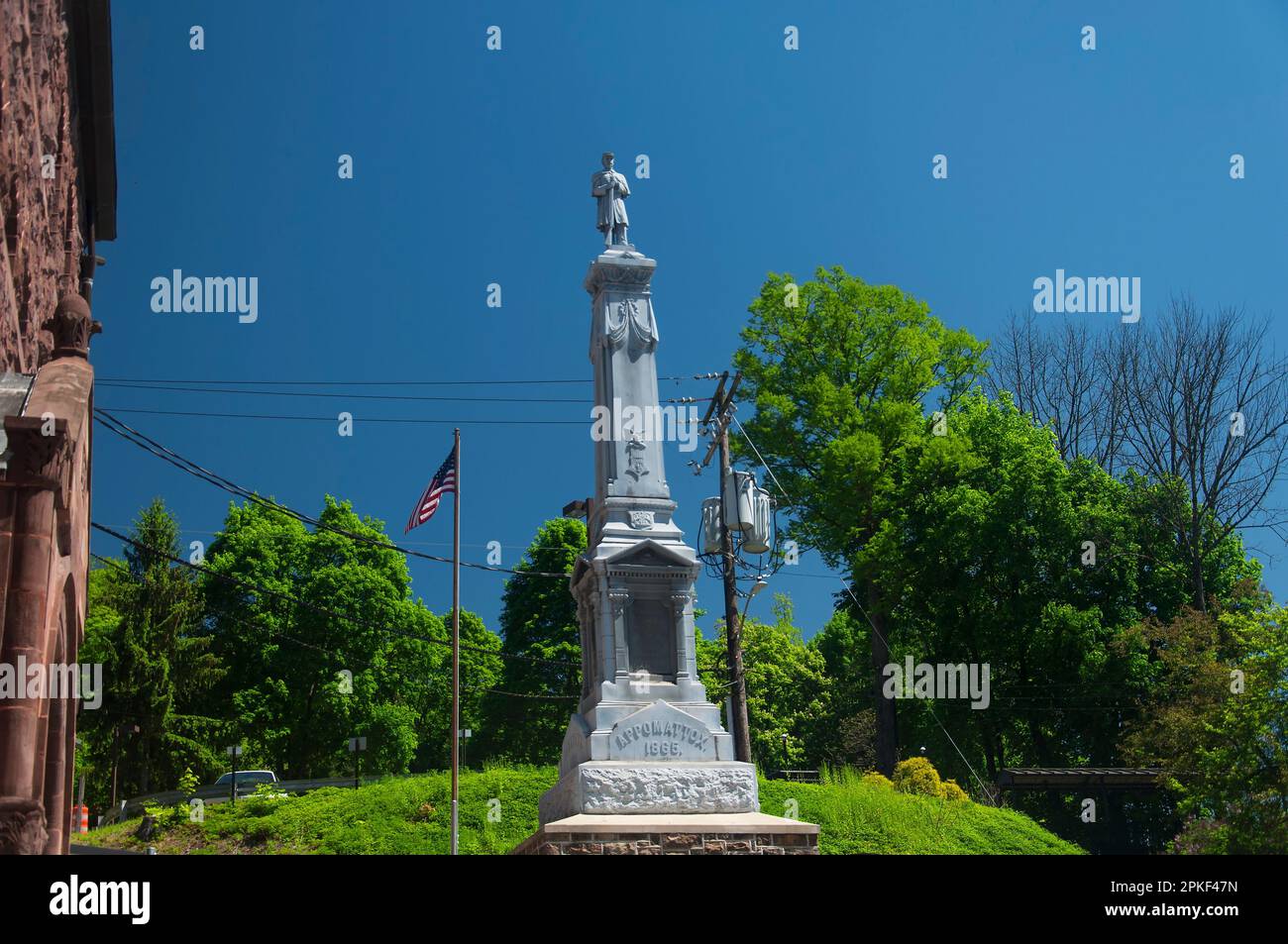 Das historische Bürgerkriegsdenkmal in Jim thorpe pennsylvania an einem sonnigen Tag mit blauem Himmel. Stockfoto