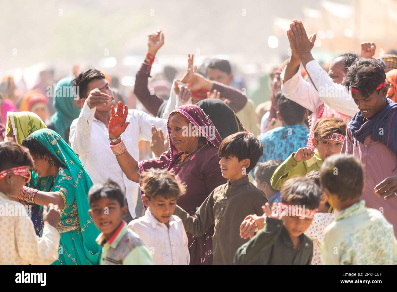 Hingol Pakistan 2022. März, Hindu-Yatris-Pilger besuchen nani mandir in Hinglaj für Pujas und Rituale im Rahmen der Hinglaj-Pilgerfahrt, Danci Stockfoto