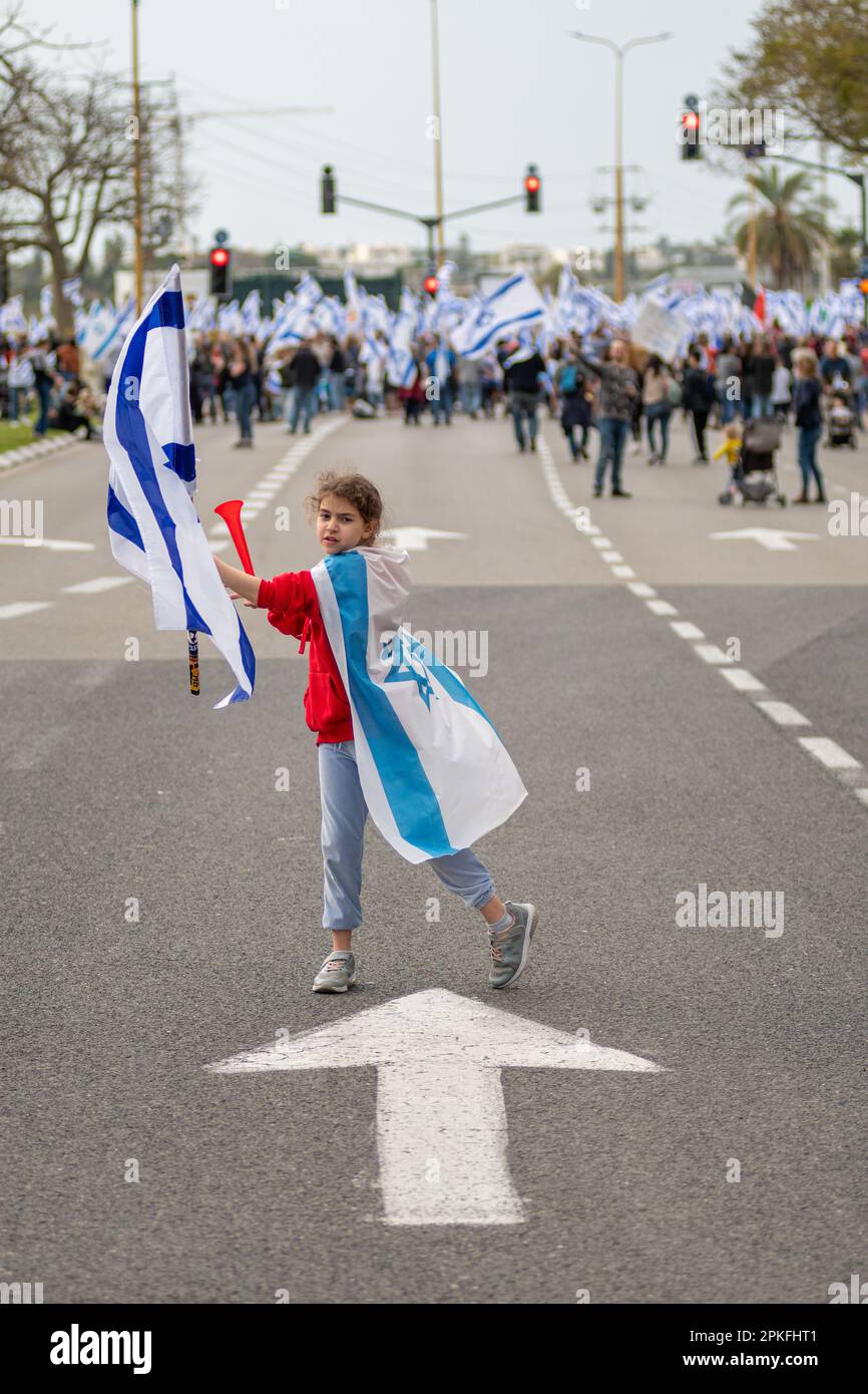 Zivile Proteste in der Stadt Rehovot Israel gegen den geplanten Wechsel der israelischen Regierung zum Obersten Gerichtshof Stockfoto