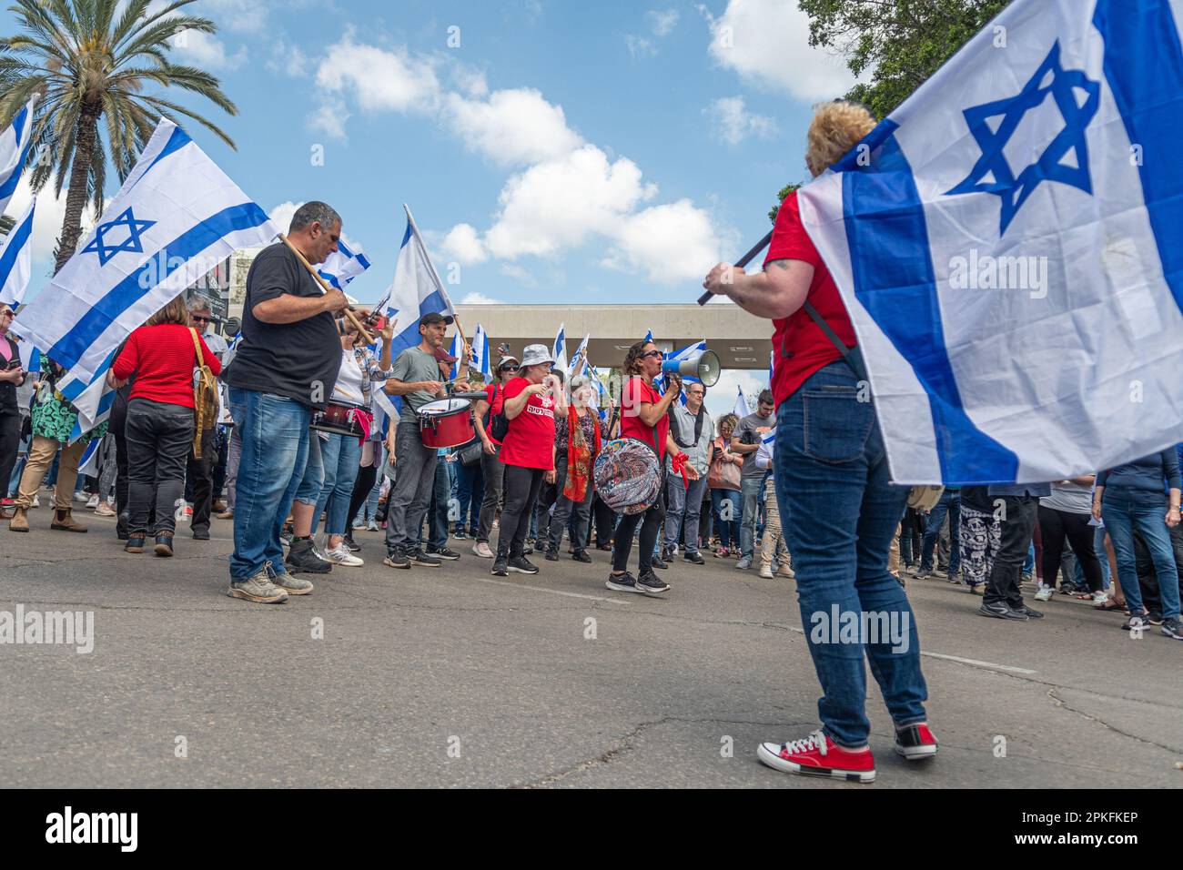 Zivile Proteste in der Stadt Rehovot Israel gegen den geplanten Wechsel der israelischen Regierung zum Obersten Gerichtshof Stockfoto