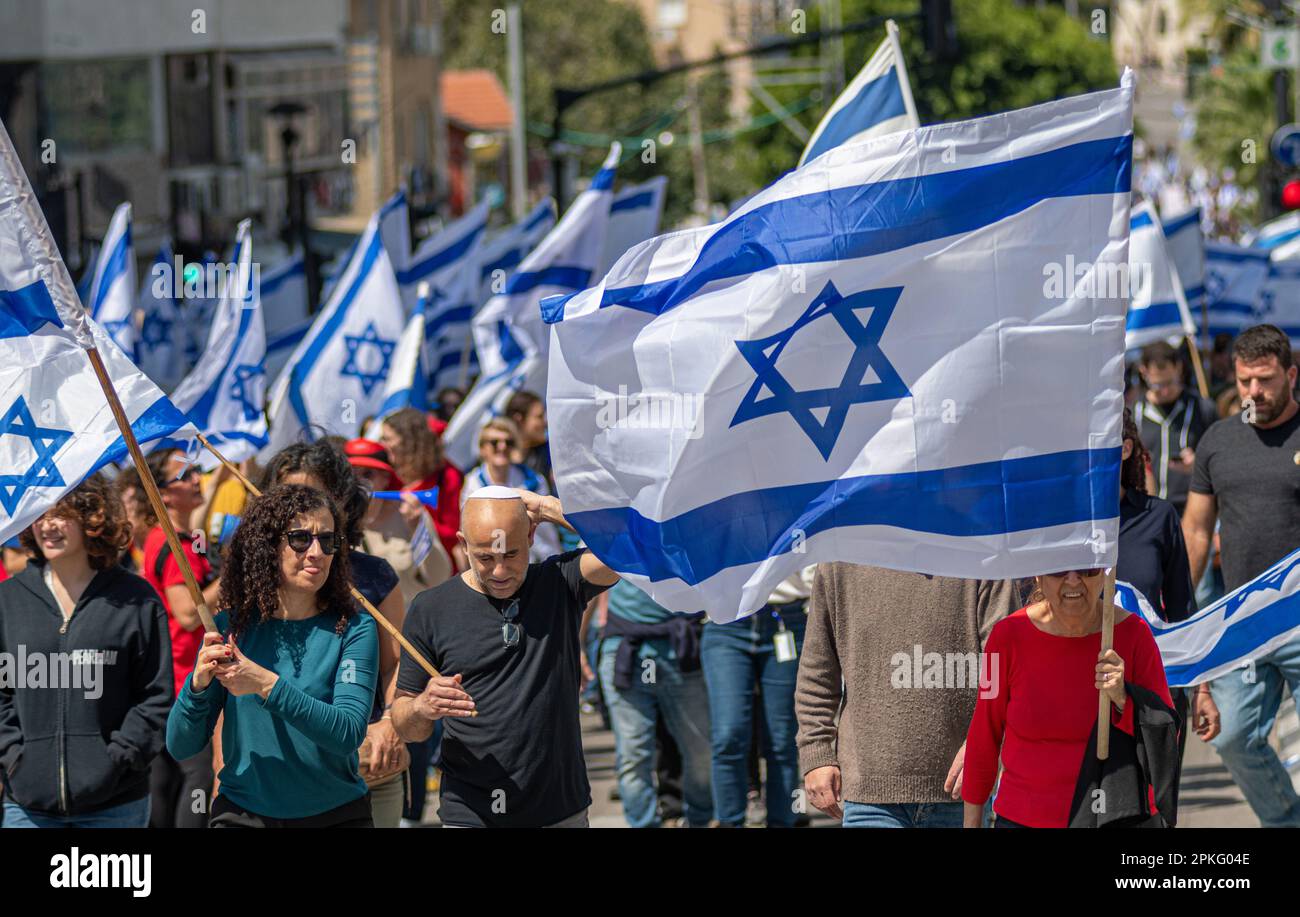 Zivile Proteste in der Stadt Rehovot Israel gegen den geplanten Wechsel der israelischen Regierung zum Obersten Gerichtshof Stockfoto