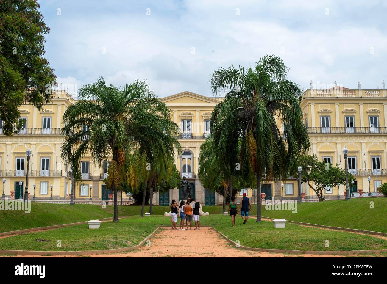 Rio, Brasilien - 07. april 2023, Quinta da Boa Vista ist ein Stadtpark im kaiserlichen Viertel von Sao Cristovao, mit Blick auf das Nationalmuseum U Stockfoto