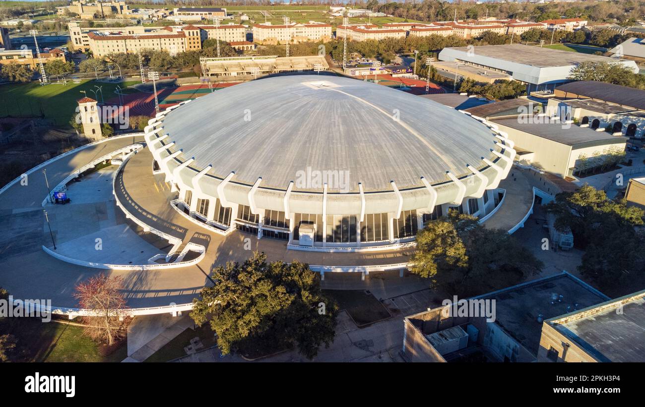Baton Rouge, LA - Februar 2023: Das Pete Maravich Assembly Center, das „PMAC“ auf dem LSU Campus. Stockfoto