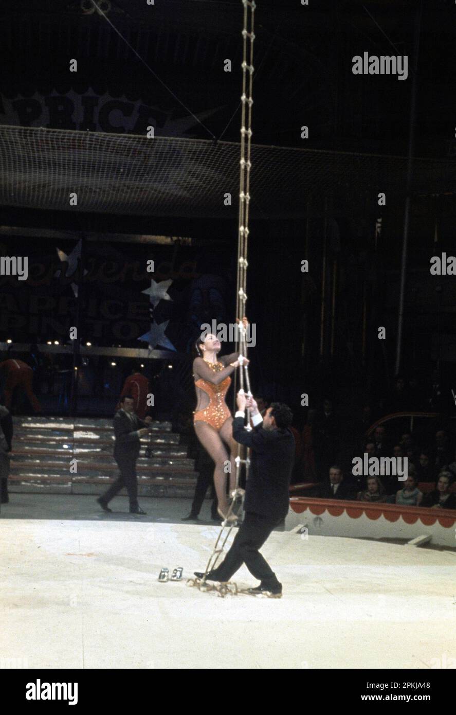 MARIA CRISTINA DEL PINO SEGURA. PINITO DEL ORO. TRAPECISTA ESPAÑOLA . LAS PALMAS 1925 - . ACTUACION EN MADRID EN EL AÑO 1968. Stockfoto