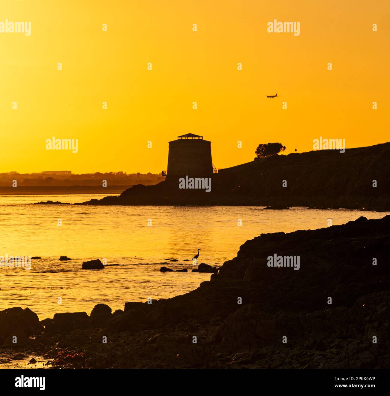 Sonnenuntergang am Sutton Martello Tower Stockfoto