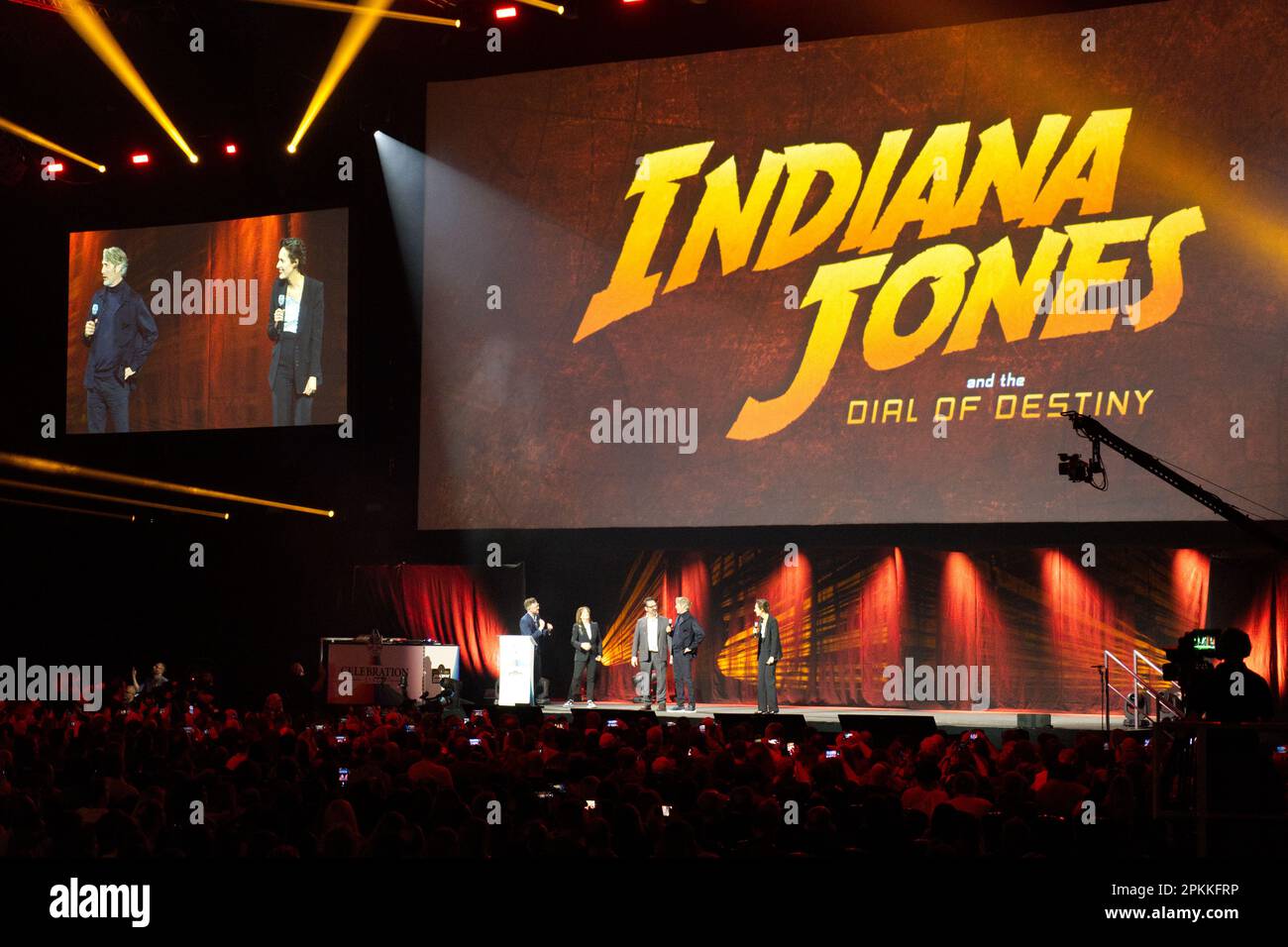 Indiana Jones und die „Dial of Destiny“-Ankündigung bei der Star Wars Celebration 2023 mit Mads Mikkelsen und Phoebe Waller-Bridge Stockfoto