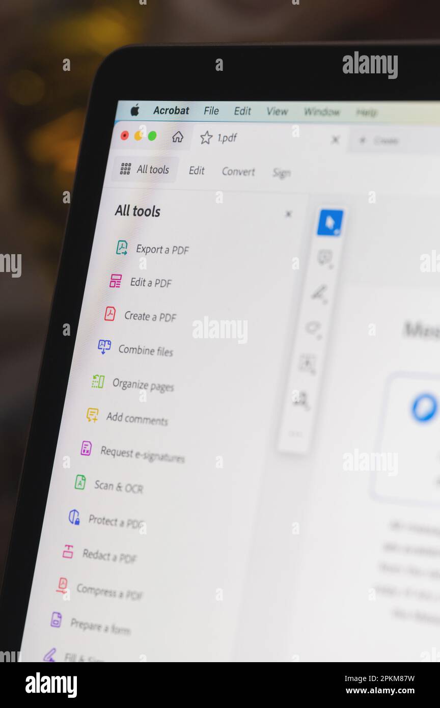 New york, USA - 7. April 2023: Adobe acrobat PDF-Anwendungsmenü mit Werkzeugen auf dem Computerbildschirm – Nahaufnahme Stockfoto