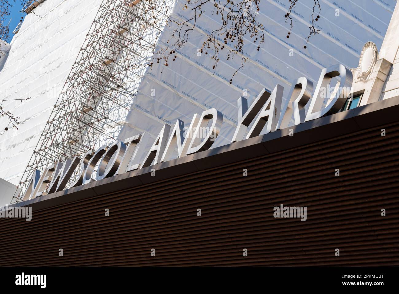 New Scotland Yard Building, The Curtis Green Building, am Victoria Embankment, London, Großbritannien Stockfoto