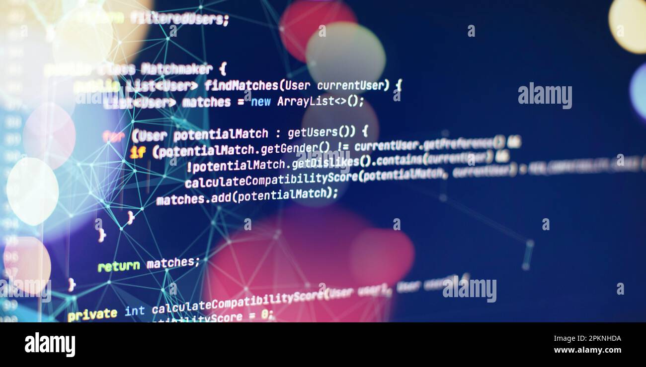 Programmiercode. Programmiercode auf dem Computerbildschirm. Technologischer Hintergrund. Stockfoto
