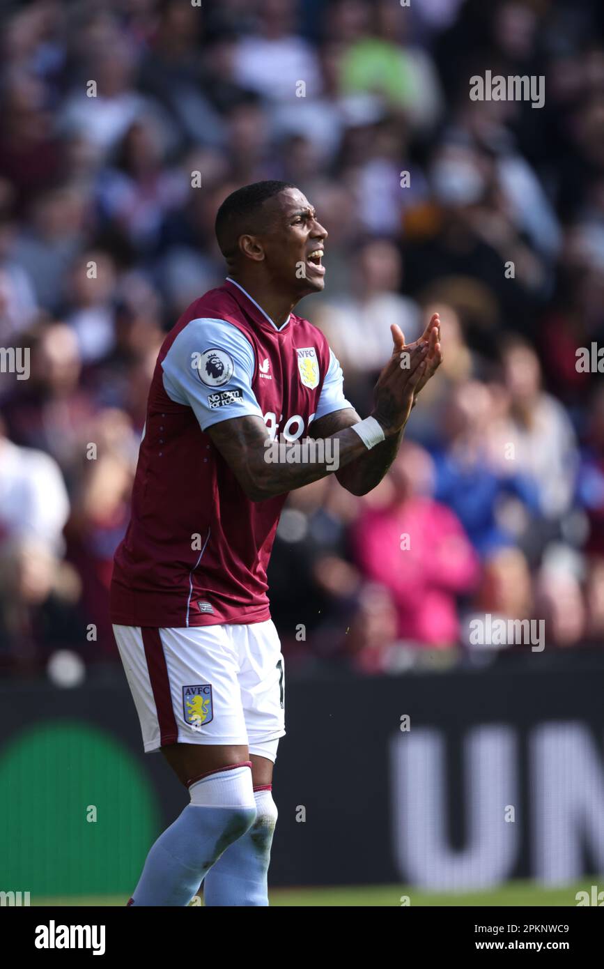 Birmingham, Großbritannien. 08. April 2023. Ashley Young (AV) beim EPL-Spiel Aston Villa gegen Nottingham Forest am 18. März 2023 in Villa Park, Birmingham, Großbritannien. Kredit: Paul Marriott/Alamy Live News Stockfoto