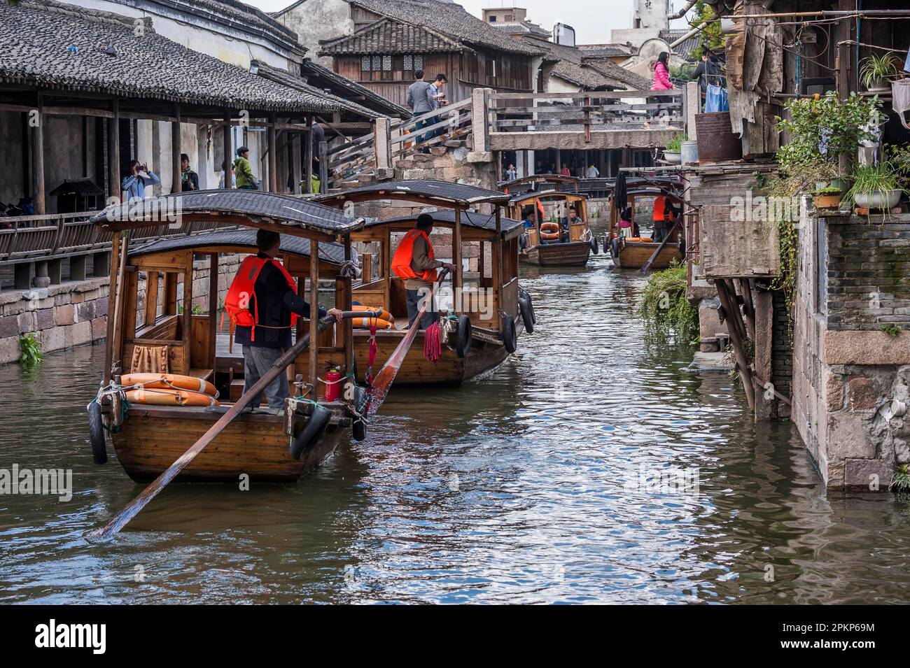 Kanal in Wuzhen Xizha, Provinz Zhejiong, China, Asien Stockfoto