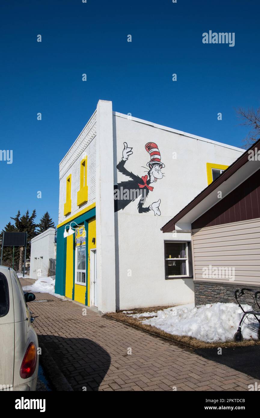 Dr. Seuss Cat im hat-Wandbild an einem Gebäude in Downtown Wolseley, Saskatchewan, Kanada Stockfoto