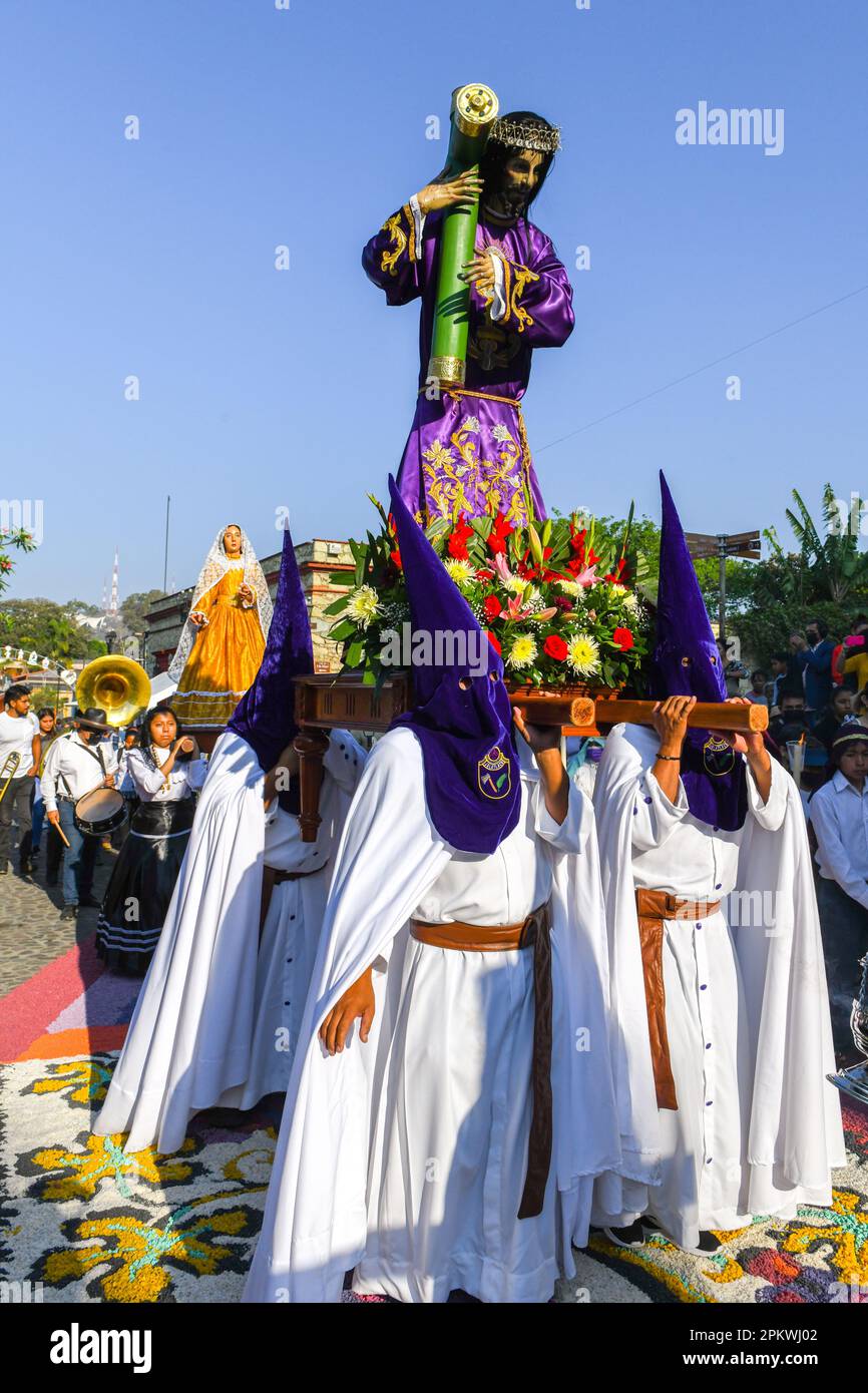 Die religiöse Karfreitagsvormittags-Prozession, Stadt Oaxaca, Mexiko Stockfoto