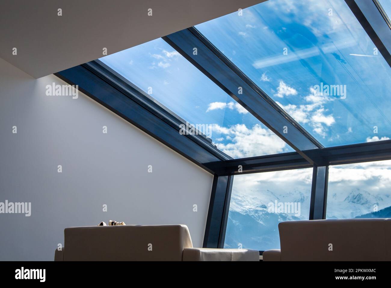 Großes Fenster mit Panoramablick Stockfoto