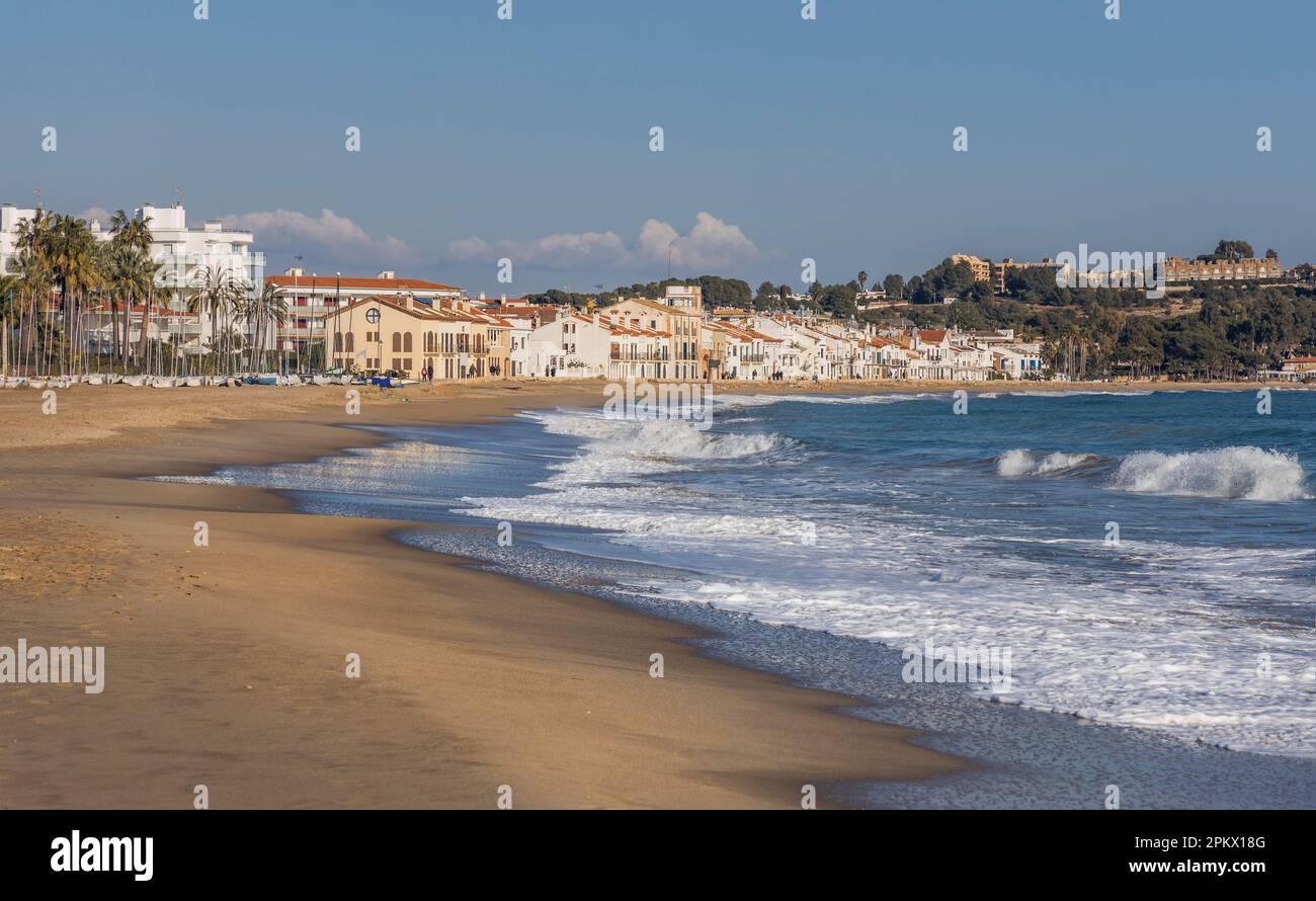 Blick auf Altafulla vom Strand, costa Daurada, Katalonien Stockfoto