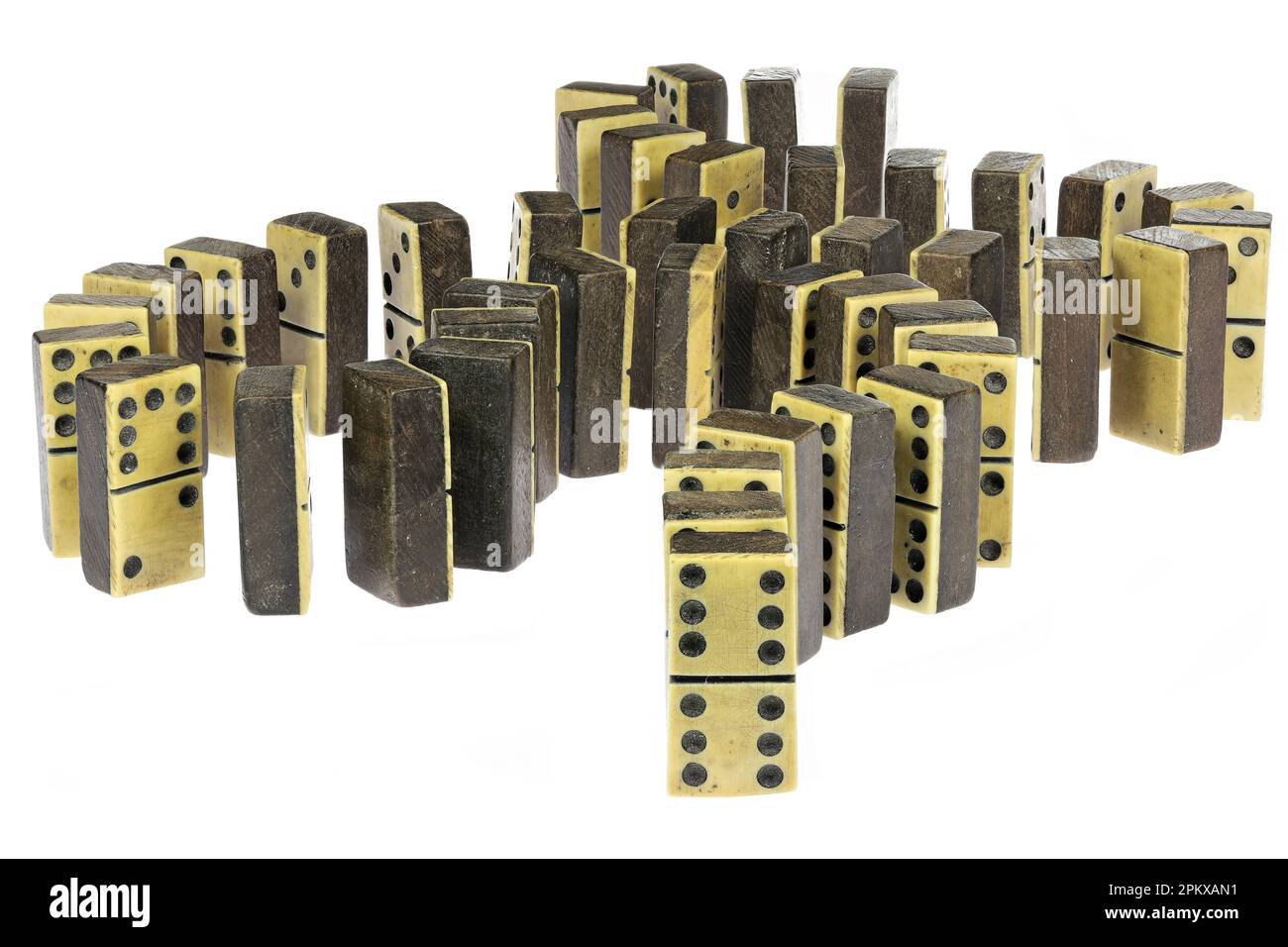 Klassisches Domino-Set isoliert auf weißem Hintergrund Stockfoto