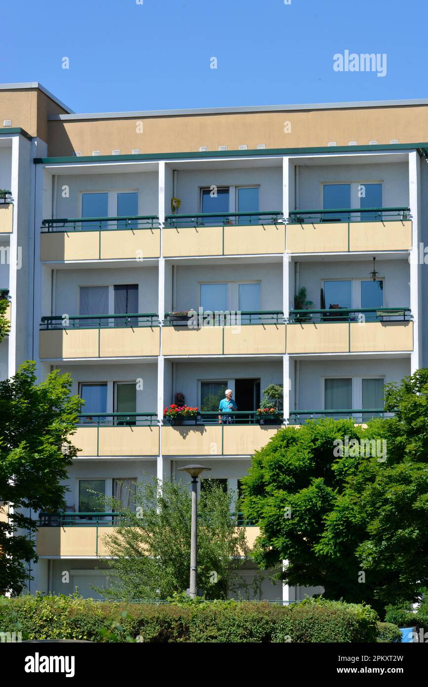 Wohngebäude, Alte Hellersdorfer Straße, Hellersdorf, Berlin, Deutschland Stockfoto