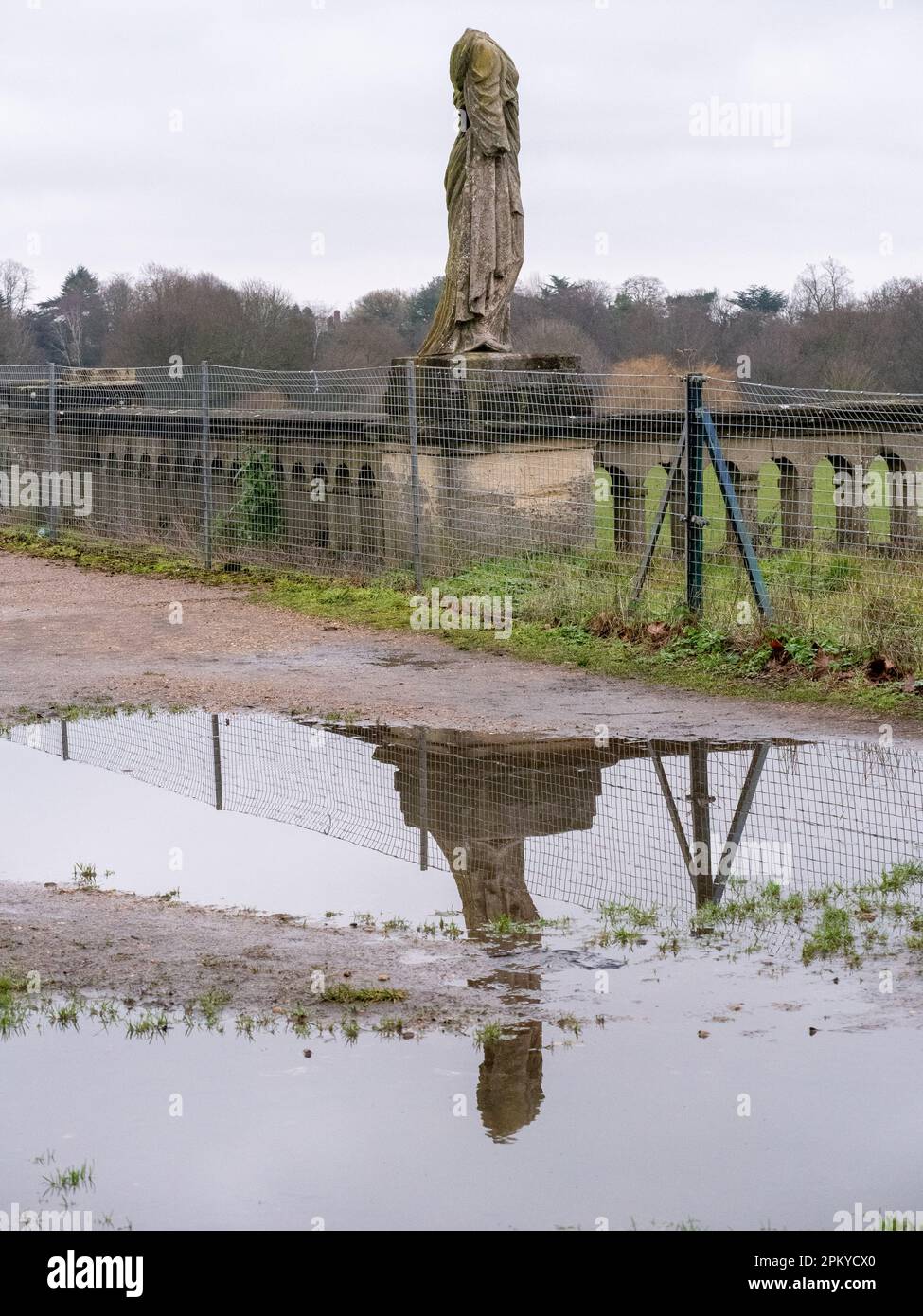 Statue, die Sheffield von John Bell verkörpert, befindet sich im Crystal Palace Park. Hergestellt für den Crystal Palace in Sydenham, der 1854 eröffnet wurde. Stockfoto