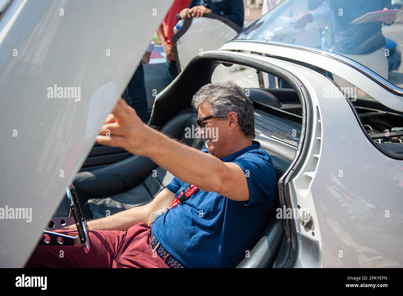 06/22/2019 Fabrizio Giugiaro auf dem Fahrersitz des Chevrolet Corvair Testudo Stockfoto