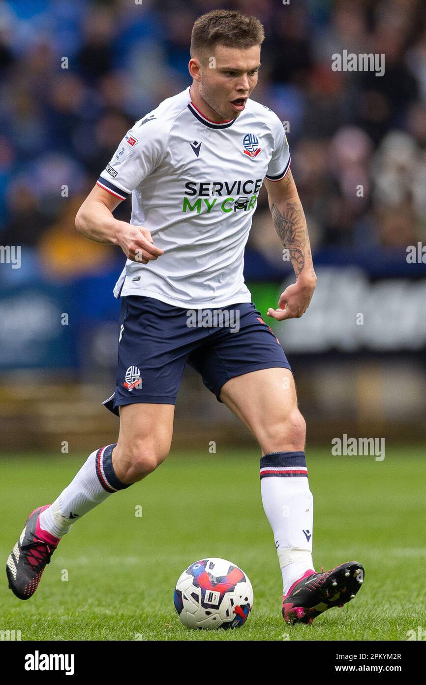 Aaron Morley 16 of Bolton Wanderers während des Sky Bet League 1