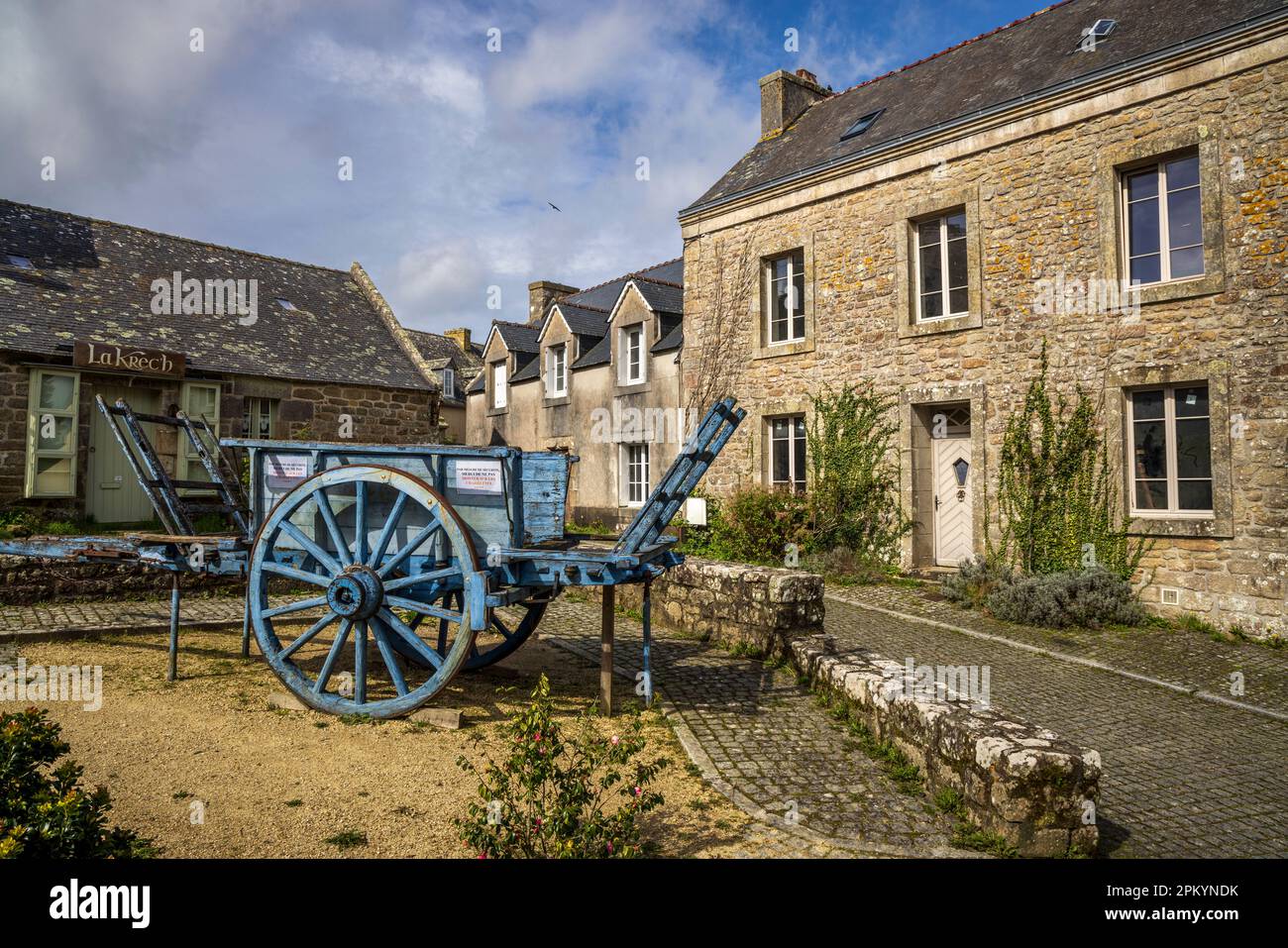 Die leeren Straßen von Locronan, Bretagne, Frankreich Stockfoto