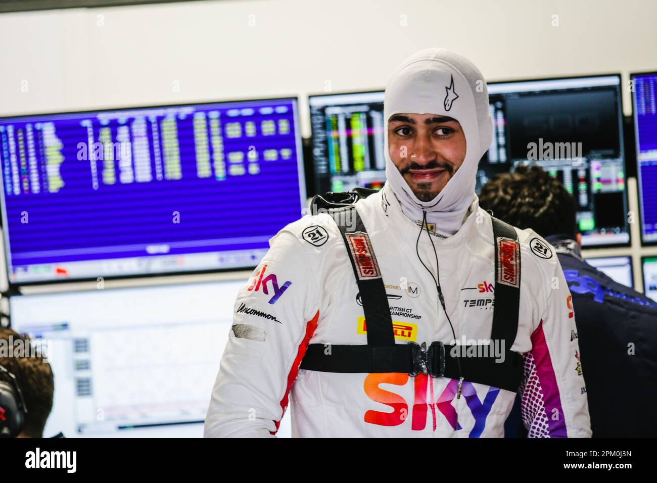 Oulton Park, Cheshire, Großbritannien. 10. April 2023. Chris Froggatt Fahrer für das Sky Tempesta Team in Runde 1 der British GT Championship von Intelligent Money im Oulton Park. 10. April 2023 Kredit: Jurek Biegus/Alamy Live News Stockfoto