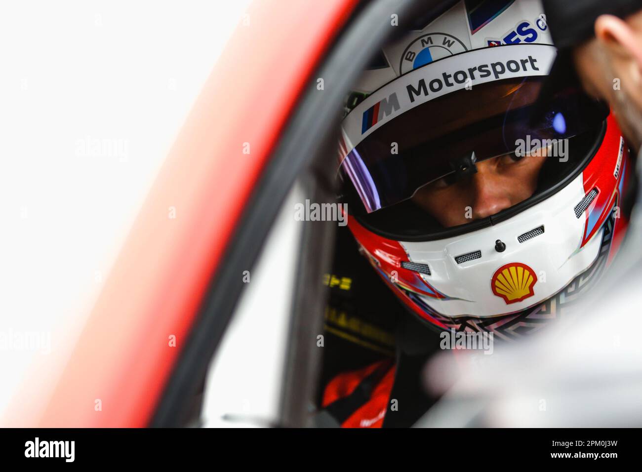 Oulton Park, Cheshire, Großbritannien. 10. April 2023. Century Motorsport-Fahrer Dan Harper in der Pro-am-Klasse GT3 in Runde 1 der britischen Meisterschaft Intelligent Money im Oulton Park. 10. April 2023 Kredit: Jurek Biegus/Alamy Live News Stockfoto