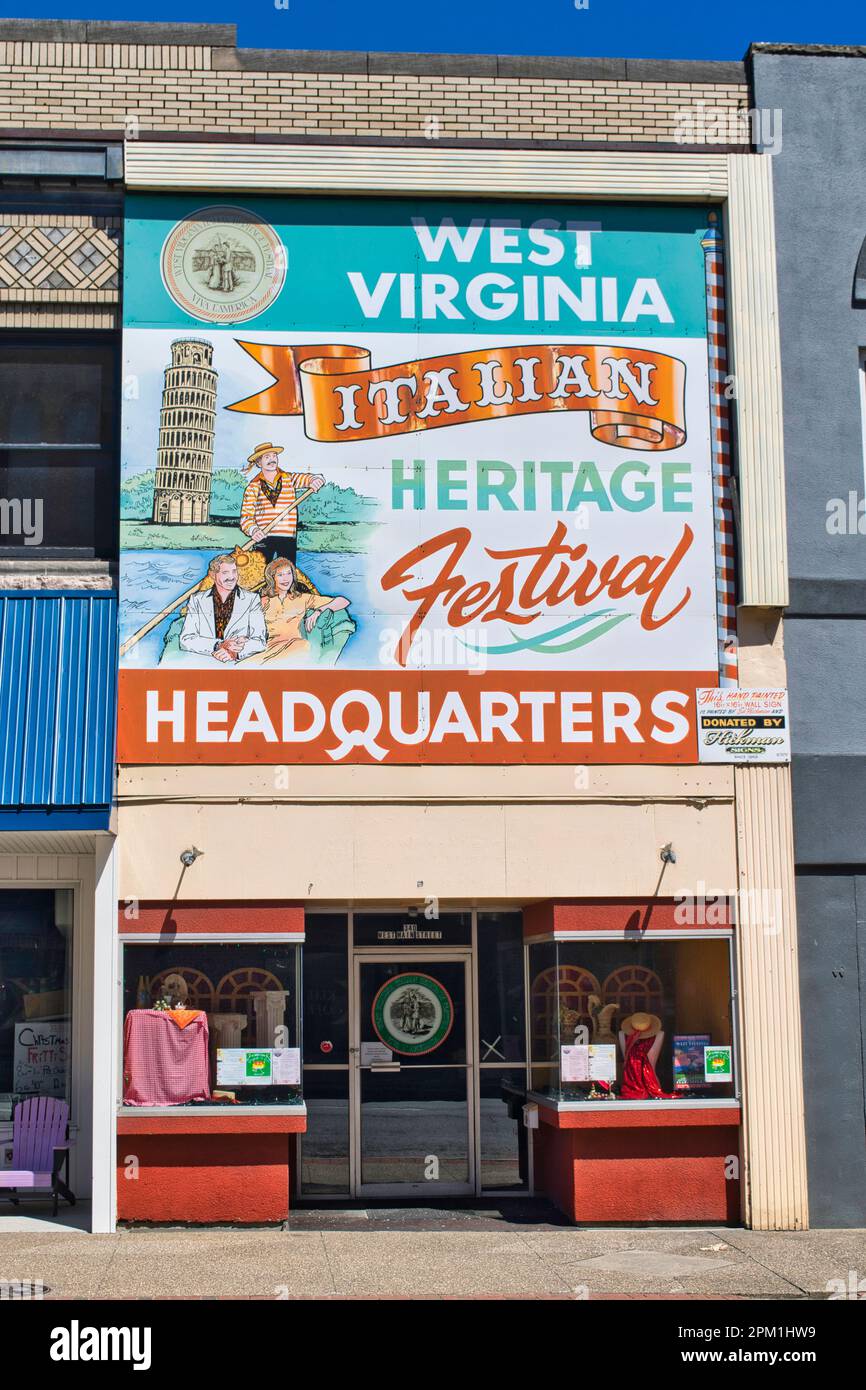 Italienisches Kulturerbe-Festivalgebäude in Clarksburg WV USA 2023 Stockfoto