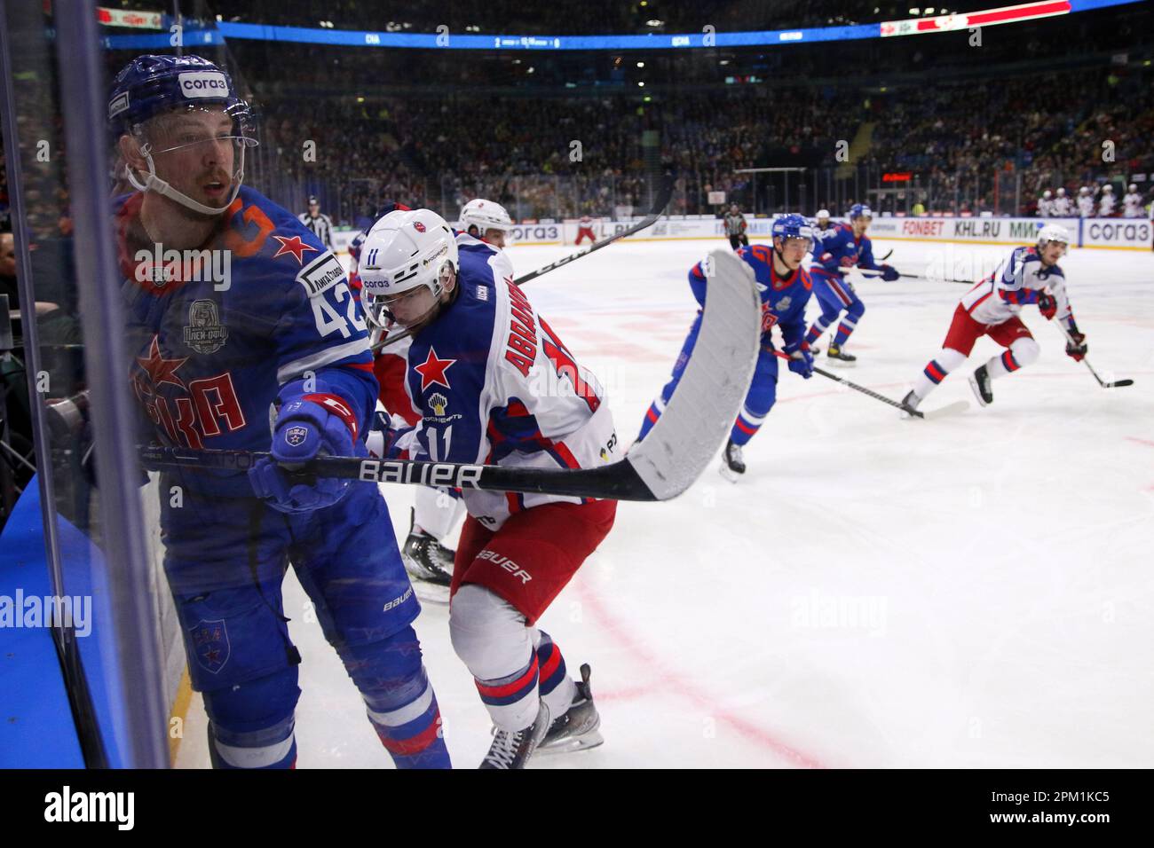 Moscow ice hockey match between moscow -Fotos und -Bildmaterial in hoher Auflösung