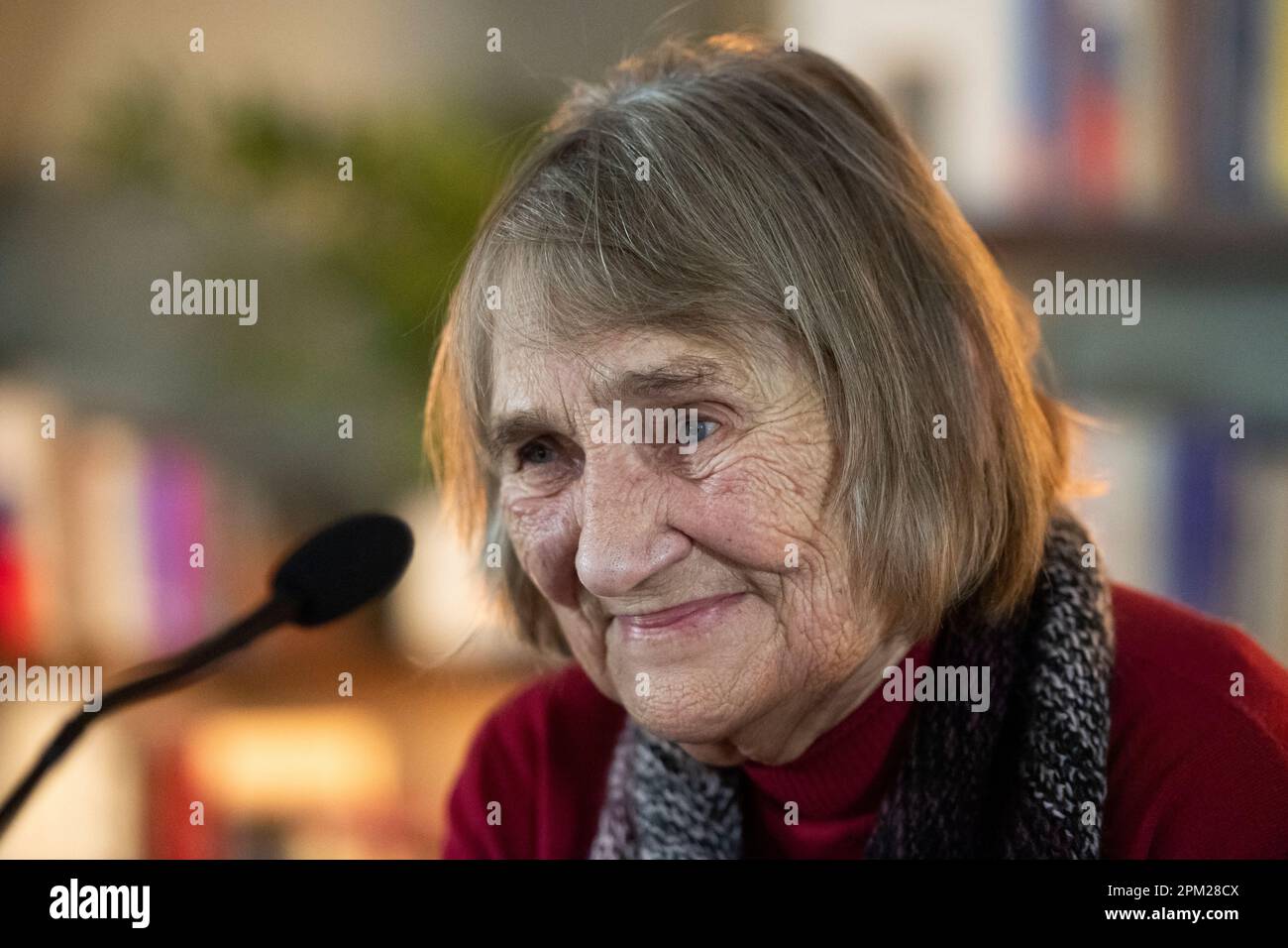 Prag, Tschechische Republik. 06. Dezember 2021. ***DATEIFOTO*** Dana