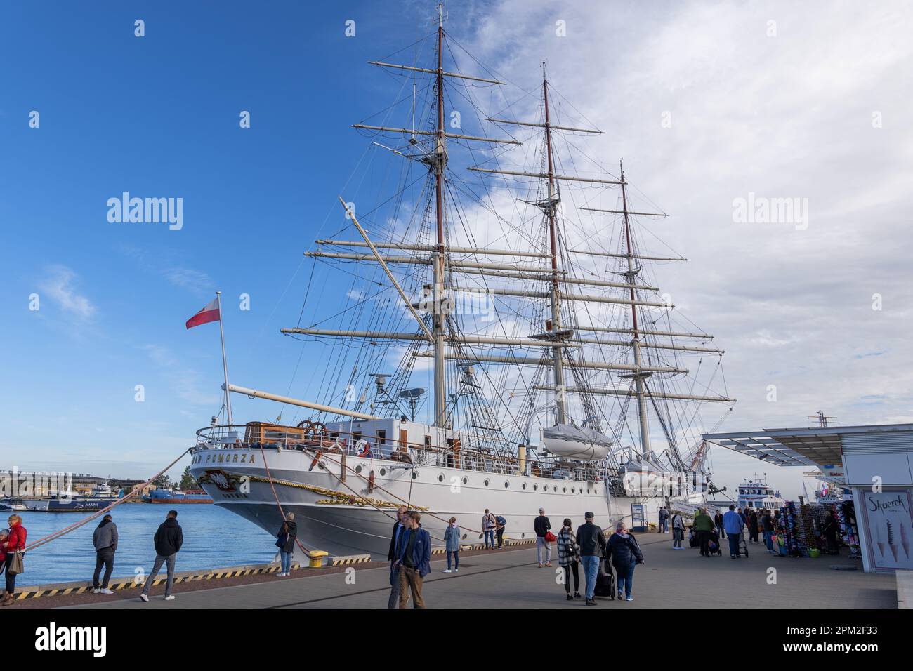 Gdingen, Polen - 8. Oktober 2022 - dar Pomorza (Geschenk von Pommern) Polnisches vollgespanntes Segelschiff ab 1909 Uhr im Hafen von Gdingen. Stockfoto