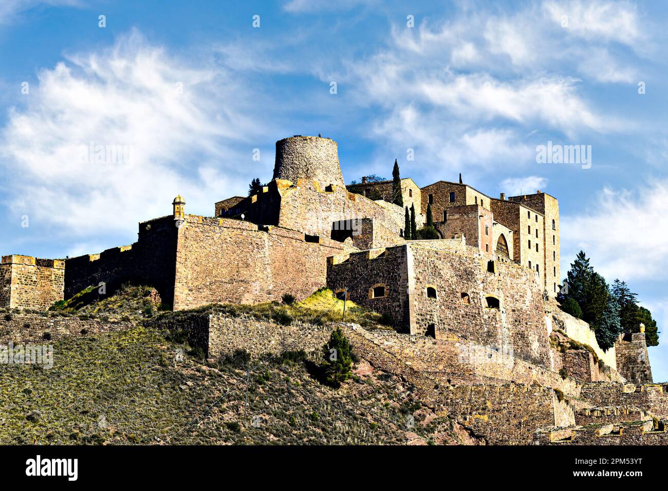 Berühmte mittelalterliche Burg in der Stadt Cardona, Barcelona, Katalonien, Spanien Stockfoto