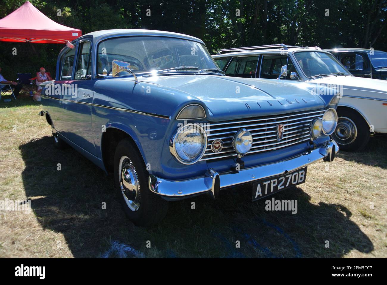 Ein Hillman Super Minx aus dem Jahr 1964 wurde bei der 47. Historic Vehicle Gathering in Powderham, Devon, England, ausgestellt. Stockfoto