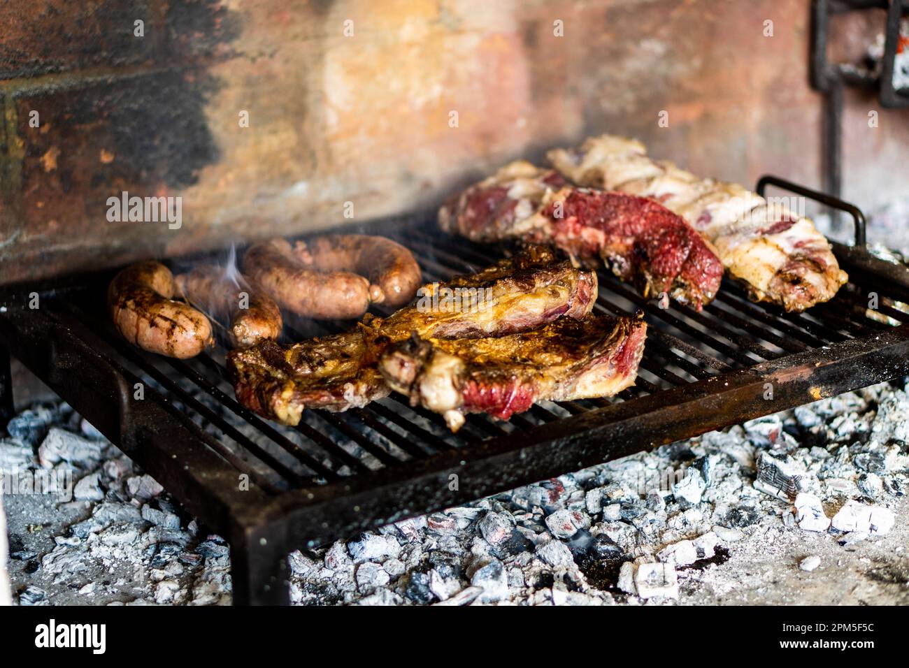 Das traditionelle und berühmteste argentinische Barbecue Stockfoto