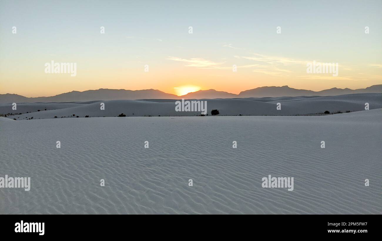 White Sands, New Mexico bei Sonnenuntergang Stockfoto